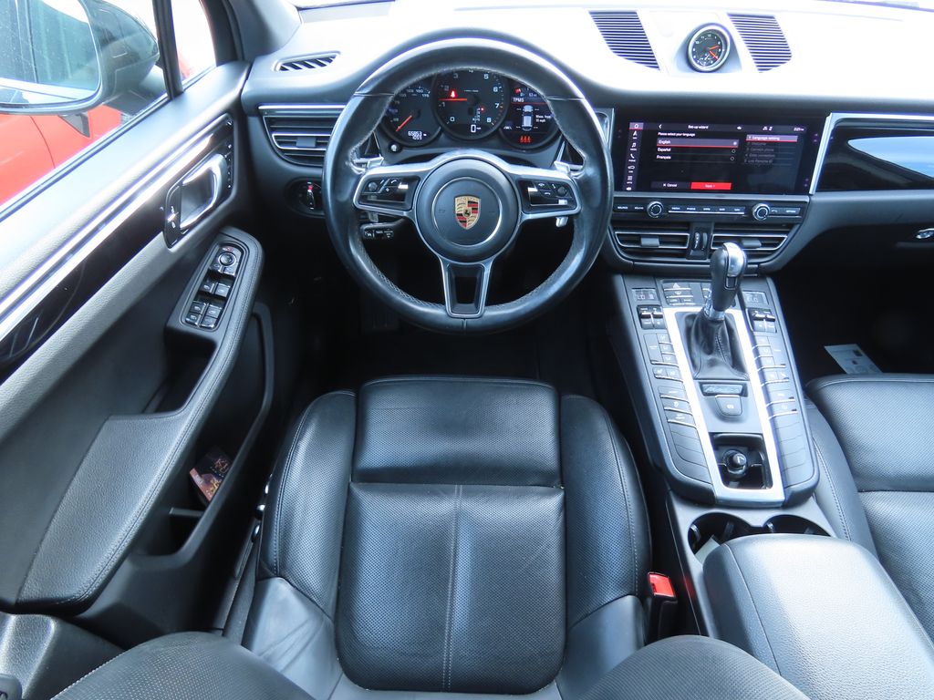 Thumbnail: 2020 Porsche Macan - 5