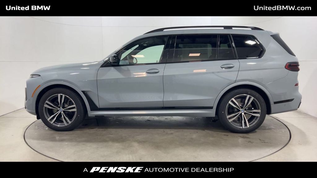 Thumbnail: 2026 BMW X7 - 5