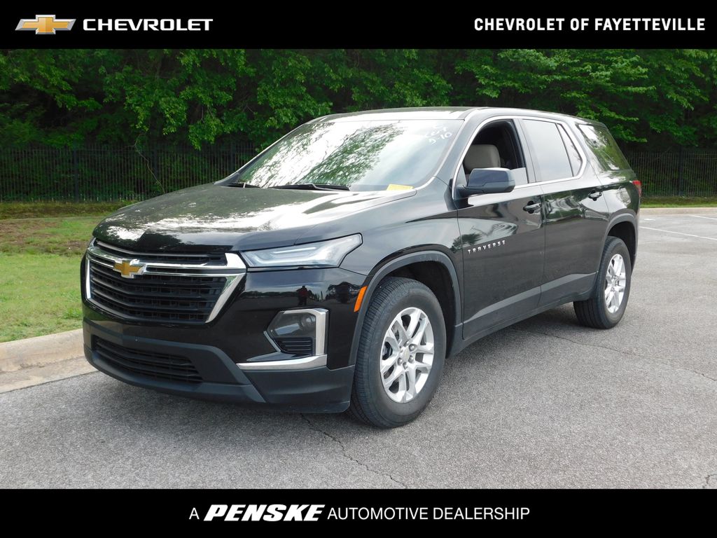 2023 Chevrolet Traverse LS -
                Fayetteville, AR