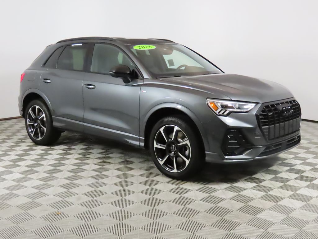 Thumbnail: 2025 Audi Q3 - 7