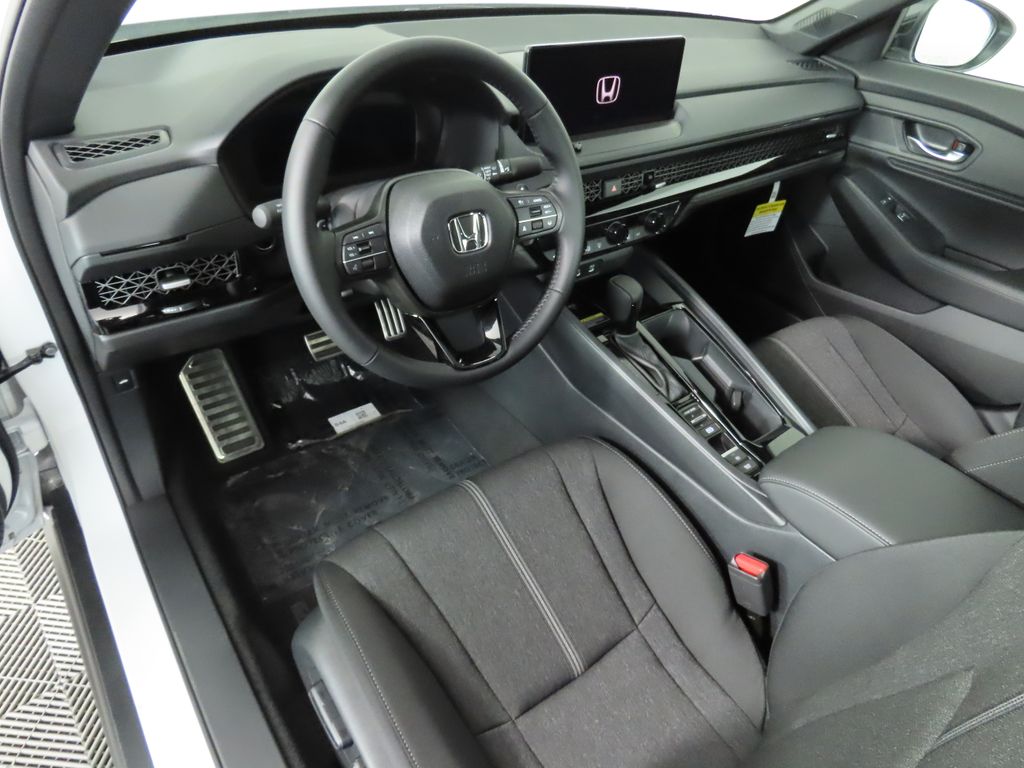 2025 Honda Accord Sport 10