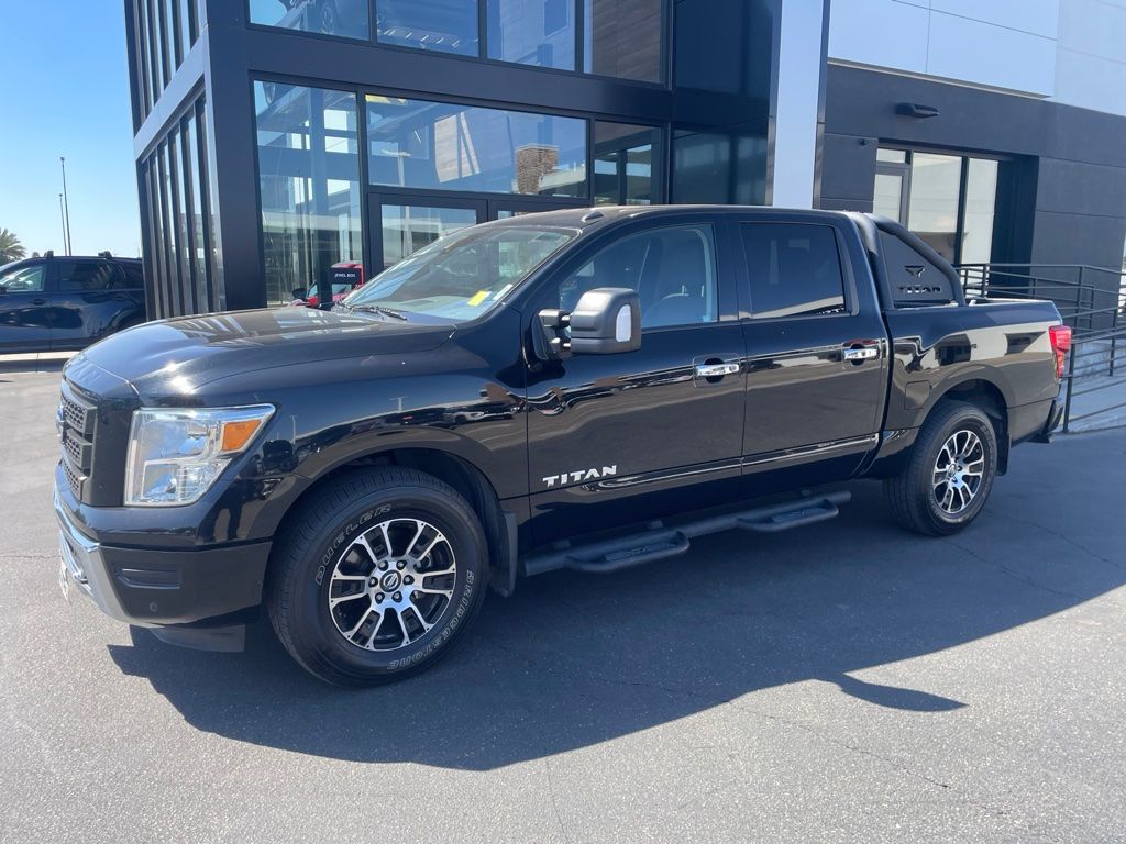 2021 Nissan Titan SV