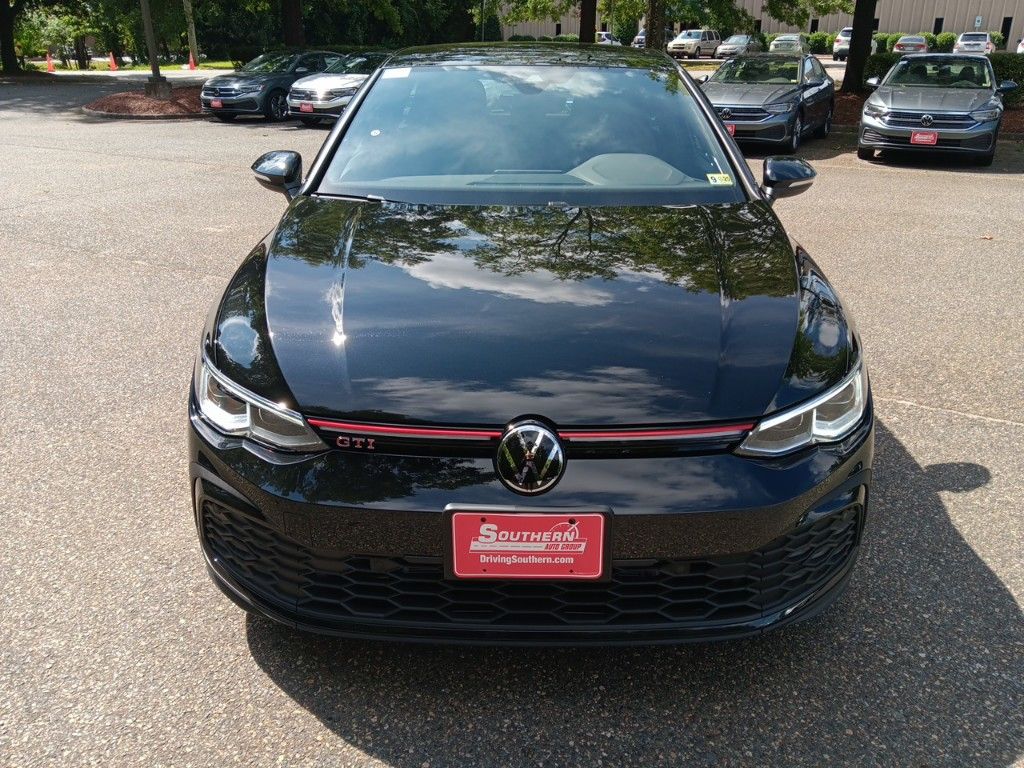 2024 Volkswagen Golf GTI 2.0T SE 8