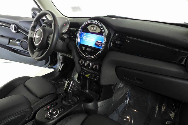 2024 MINI Cooper SE Electric  13