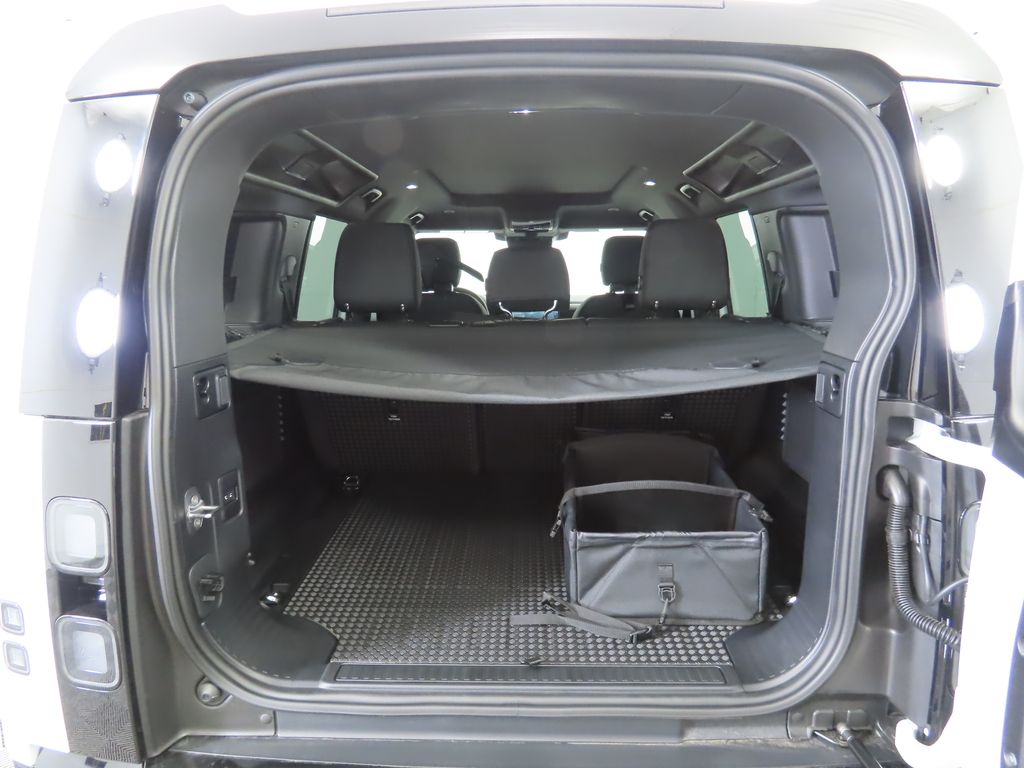 Thumbnail: 2026 Land Rover Defender - 27