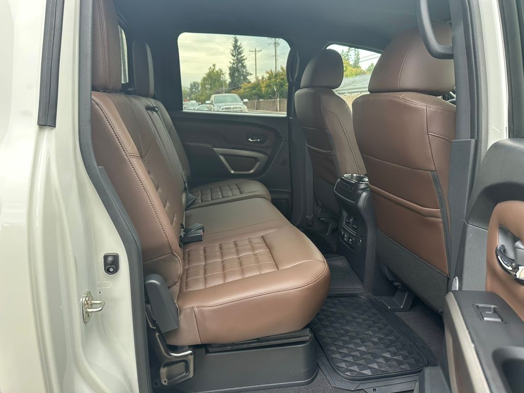 2023 Nissan Titan Platinum Reserve