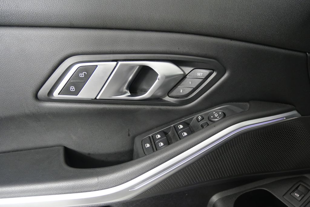 2022 BMW 3 Series 330i 8