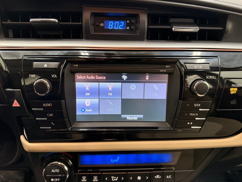 Thumbnail: 2015 Toyota Corolla - 16