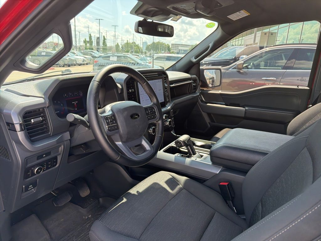 View vehicle photo 2