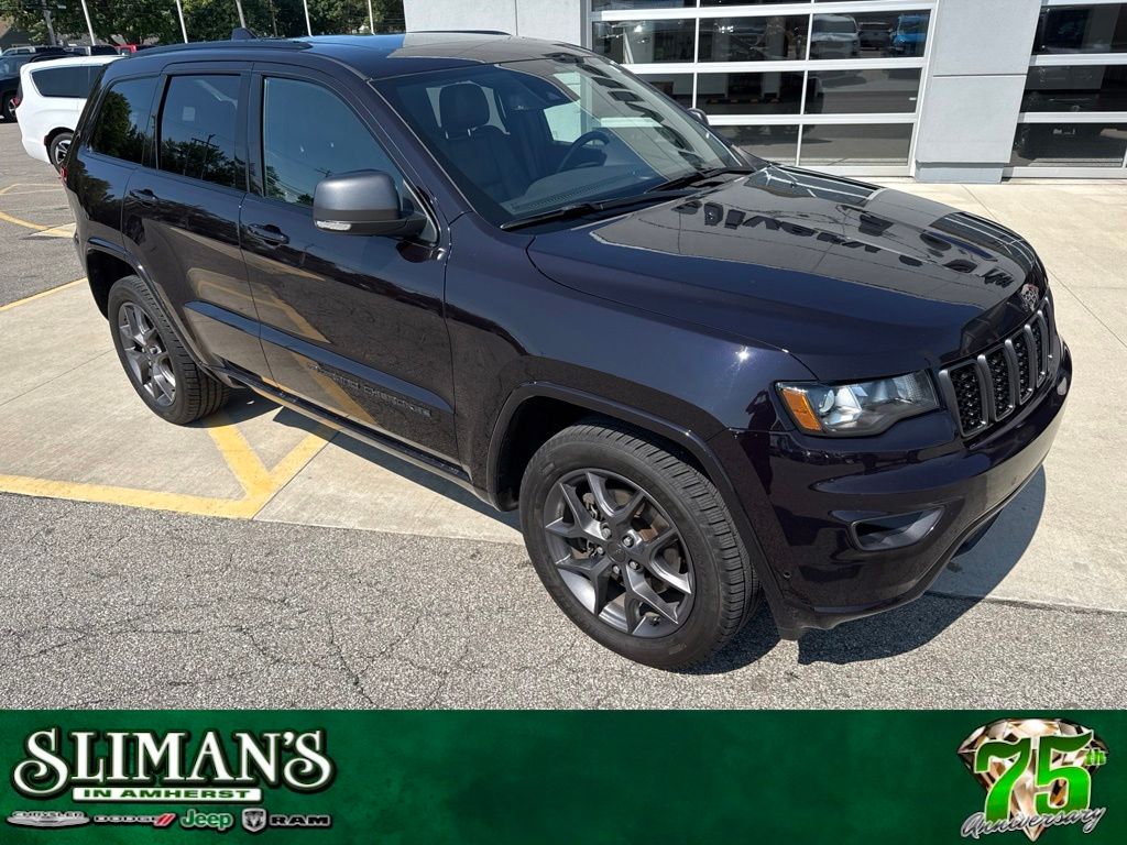Red (Sangria Metallic Clearcoat) 2021 Jeep Grand Cherokee SUV / Crossover Four-Wheel Drive 8-Speed Automatic