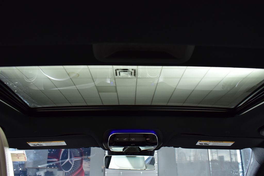 Thumbnail: 2025 Mercedes-Benz C-Class - 28