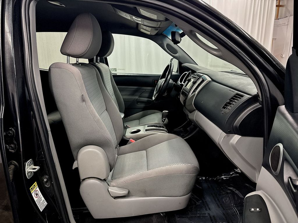 Used 2013 Toyota Tacoma Truck