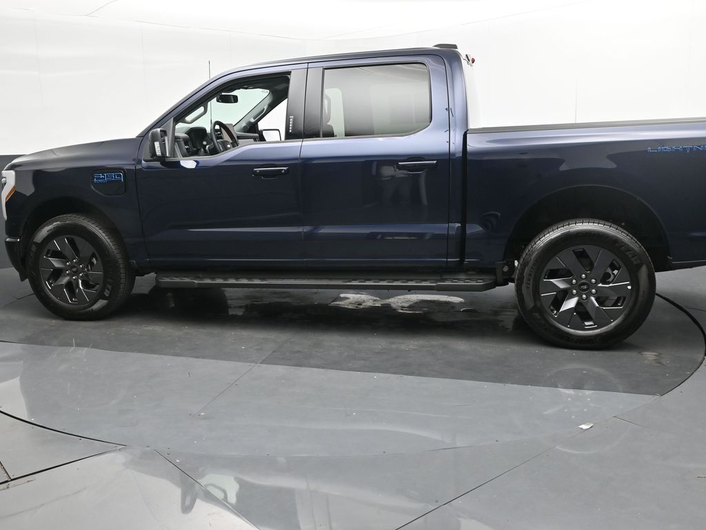 2024 Ford F-150 Lightning Flash