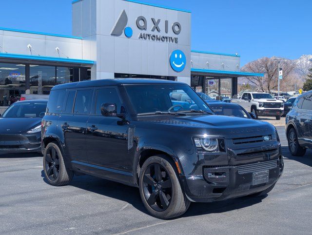 2022 Land Rover Defender 110 V8 AWD