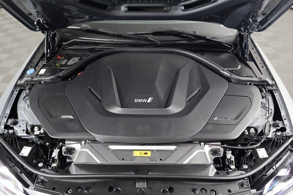 Thumbnail: 2025 BMW i4 - 15