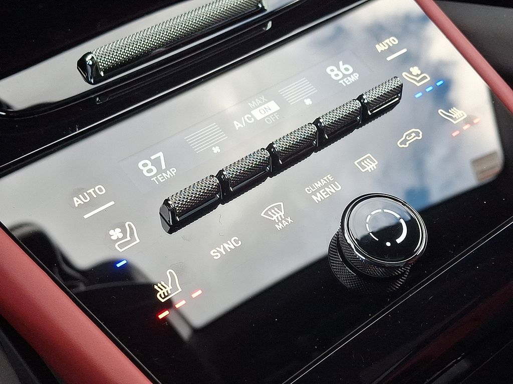 Thumbnail: 2026 Porsche Cayenne - 18