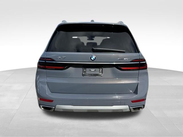 2024 BMW X7