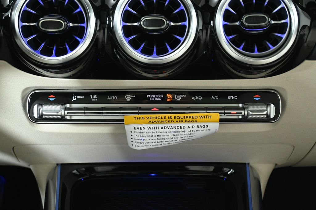 Thumbnail: 2026 Mercedes-Benz GLA - 18