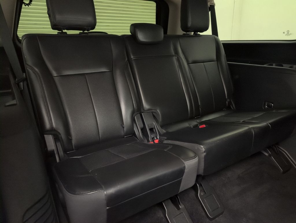 Certified Used 2022 Black Ford XLT image 17