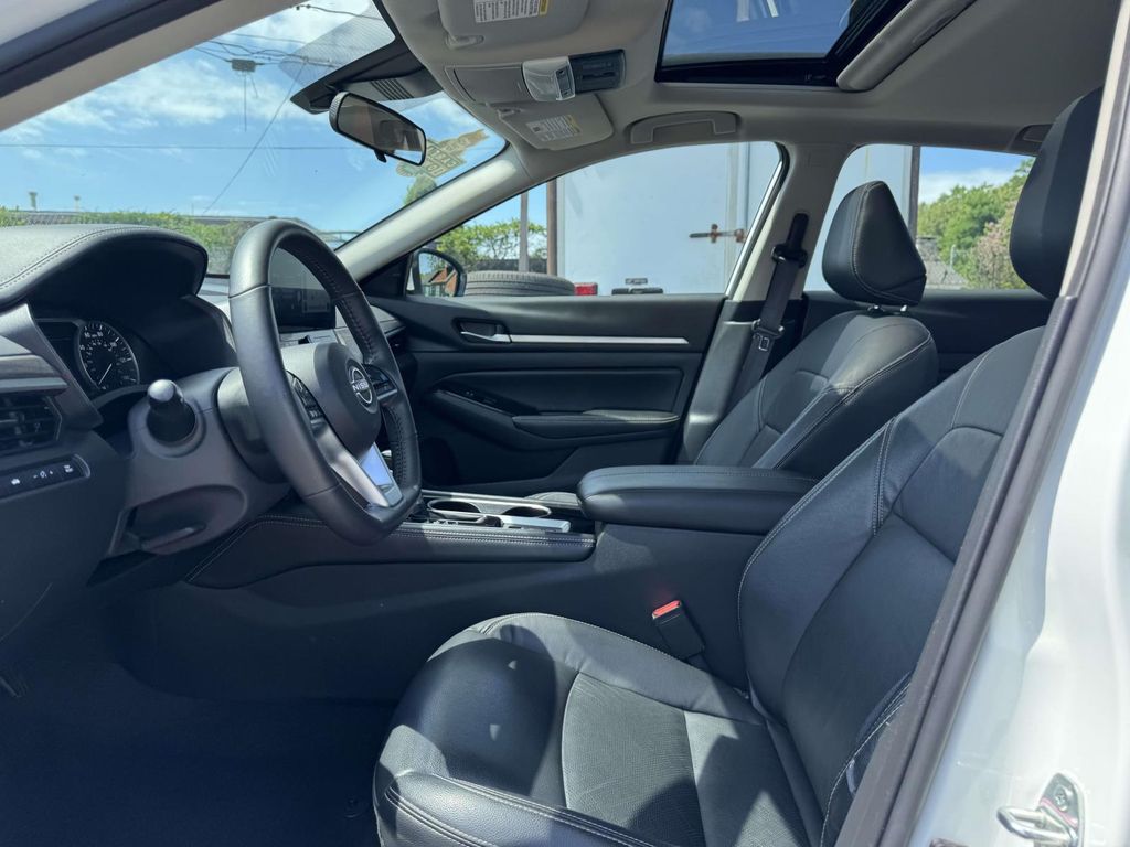Used 2024 Nissan Altima Sedan