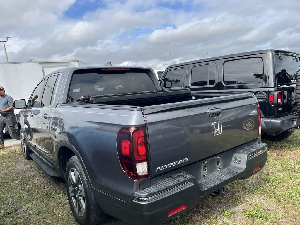 2017 Honda Ridgeline RTL-T 3