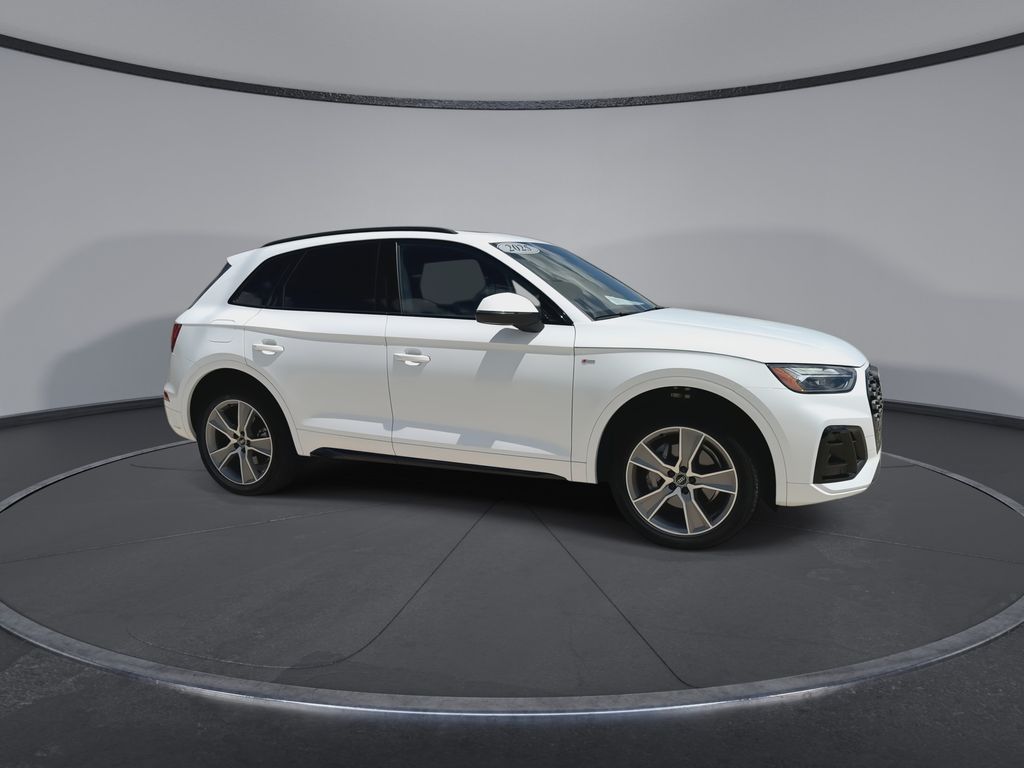 Thumbnail: 2025 Audi Q5 - 2