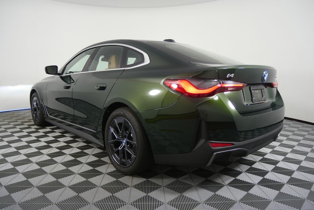 Thumbnail: 2023 BMW i4 - 5