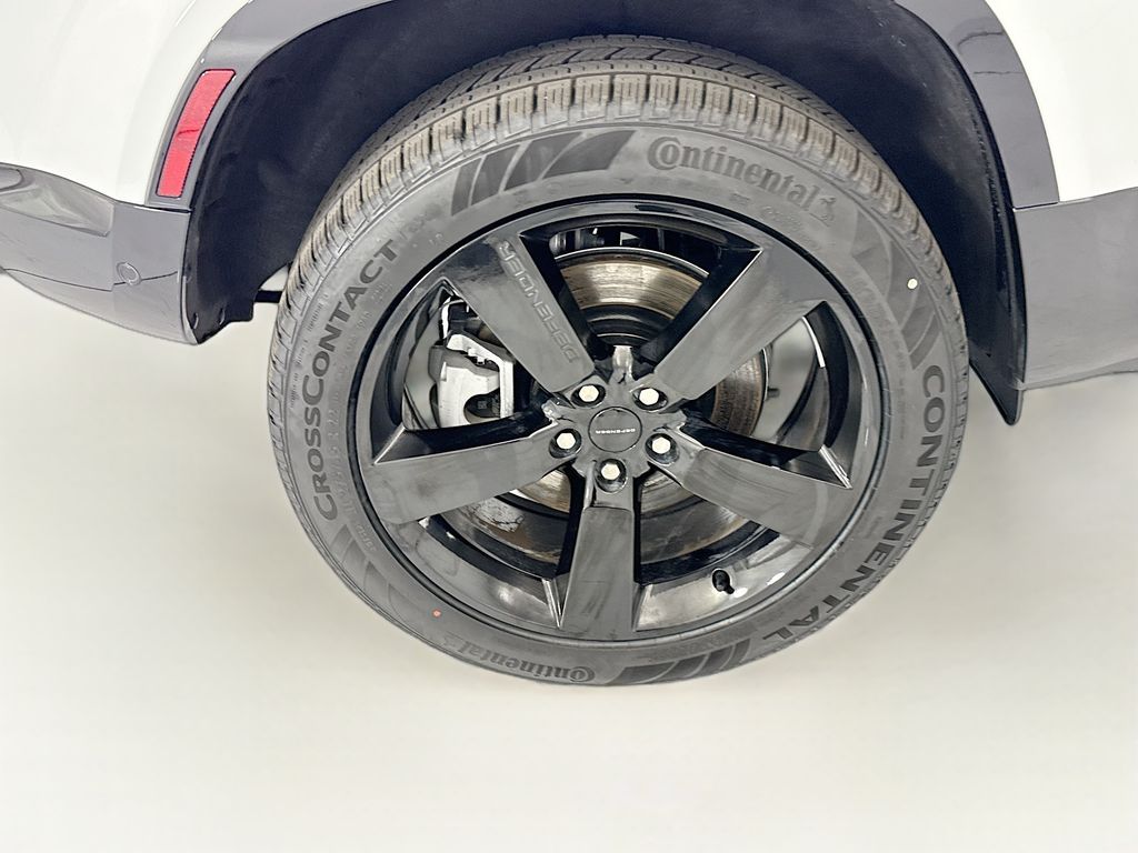 Thumbnail: 2026 Land Rover Defender - 32