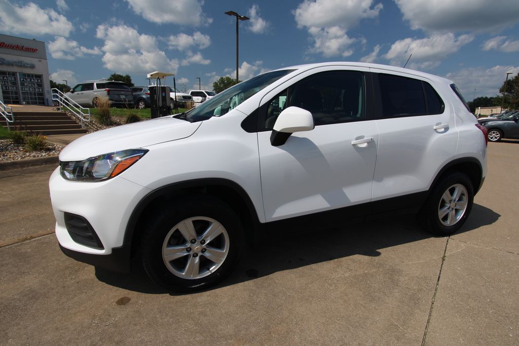 Used 2022 Chevrolet Trax SUV