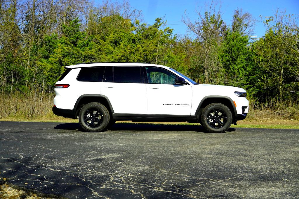 New Car 2025 Jeep Grand Cherokee L  Altitude X For Sale Under $40,000 In Taylor, Texas