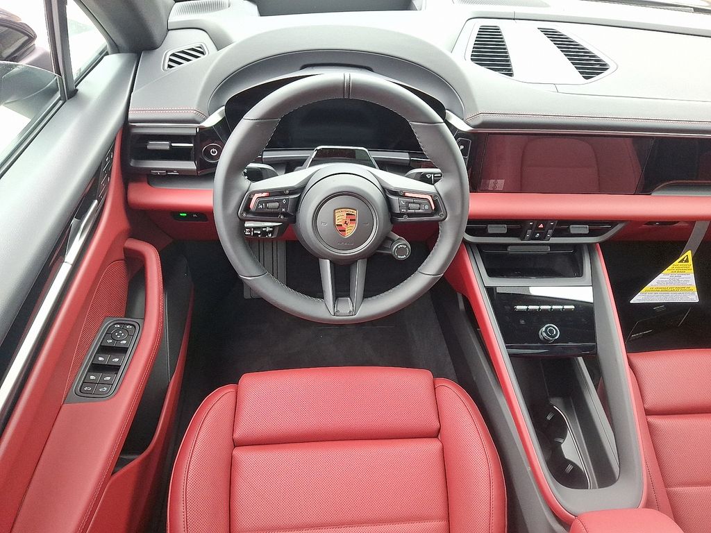 Thumbnail: 2026 Porsche Macan - 13