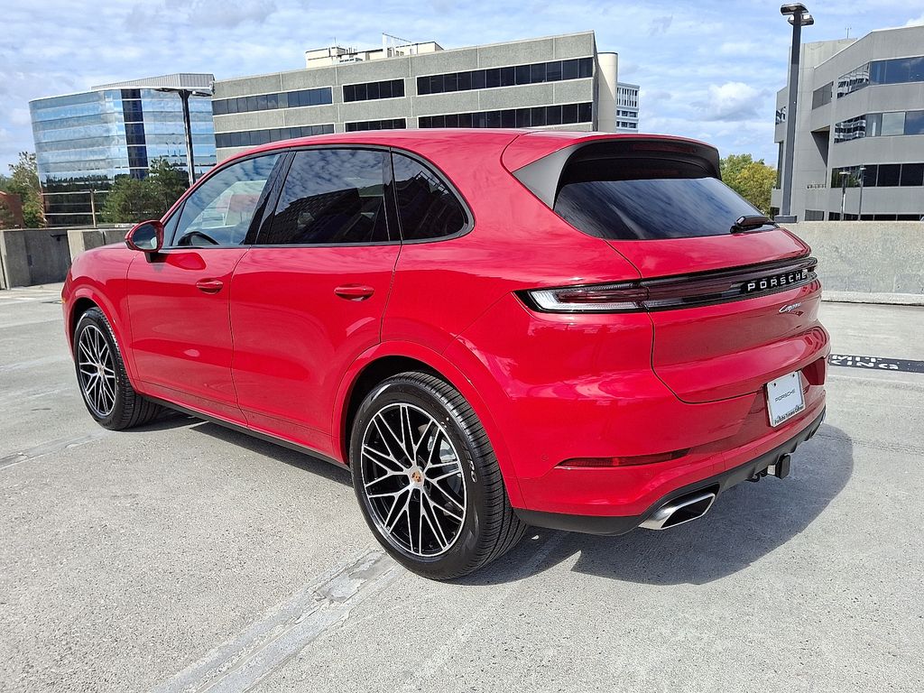 Thumbnail: 2026 Porsche Cayenne - 3