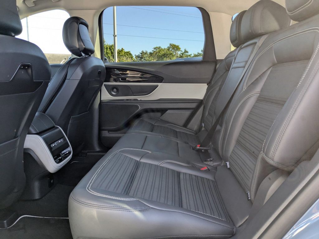 2025 Lincoln Nautilus Reserve