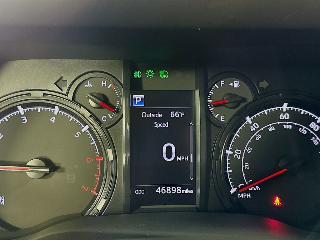 Thumbnail: 2022 Toyota 4Runner - 12