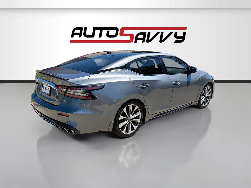 Used 2023 Gray Nissan Platinum image 7
