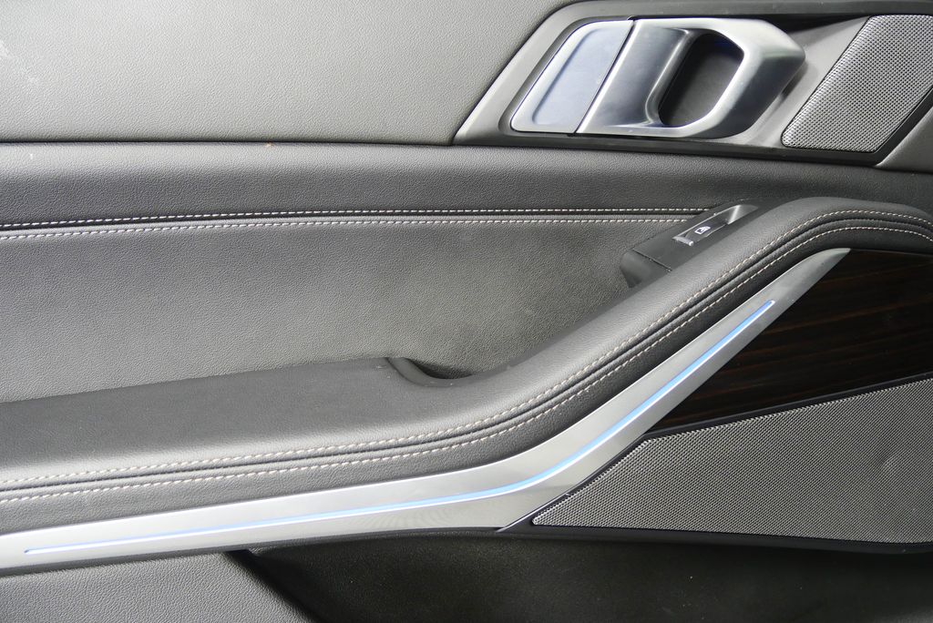 Thumbnail: 2024 BMW X5 - 13