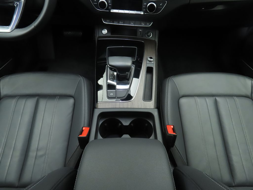 Thumbnail: 2023 Audi Q5 - 16