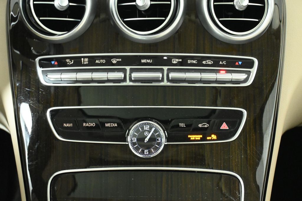 Thumbnail: 2020 Mercedes-Benz C-Class - 23