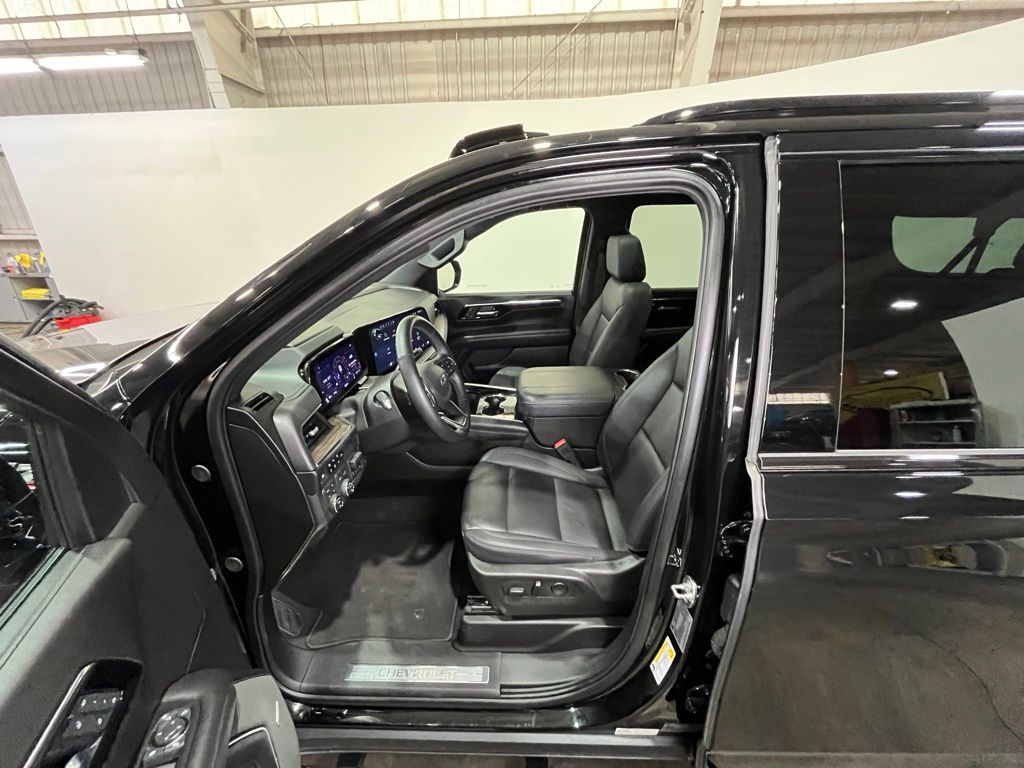 2025 Chevrolet Suburban Z71