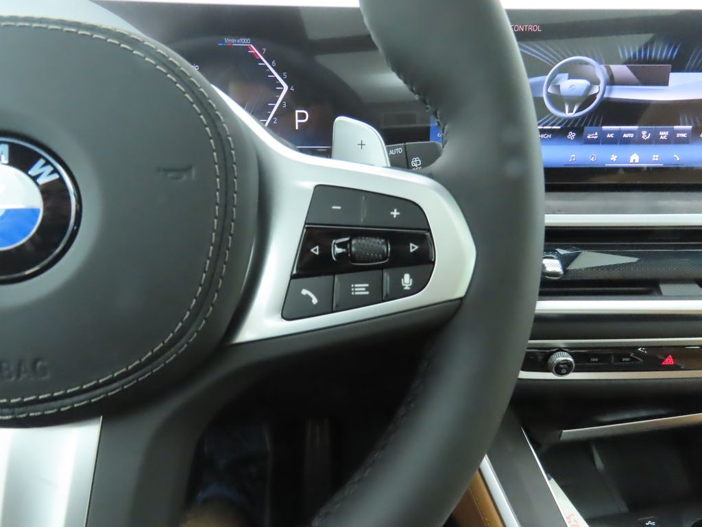 Thumbnail: 2026 BMW X5 - 12
