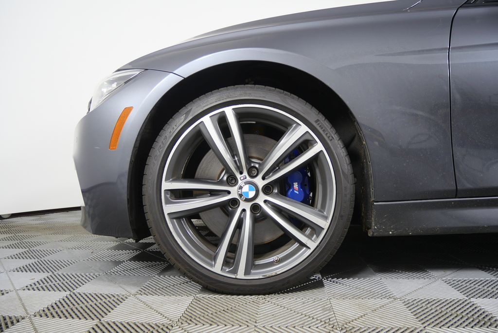 Thumbnail: 2017 BMW 3 Series - 7