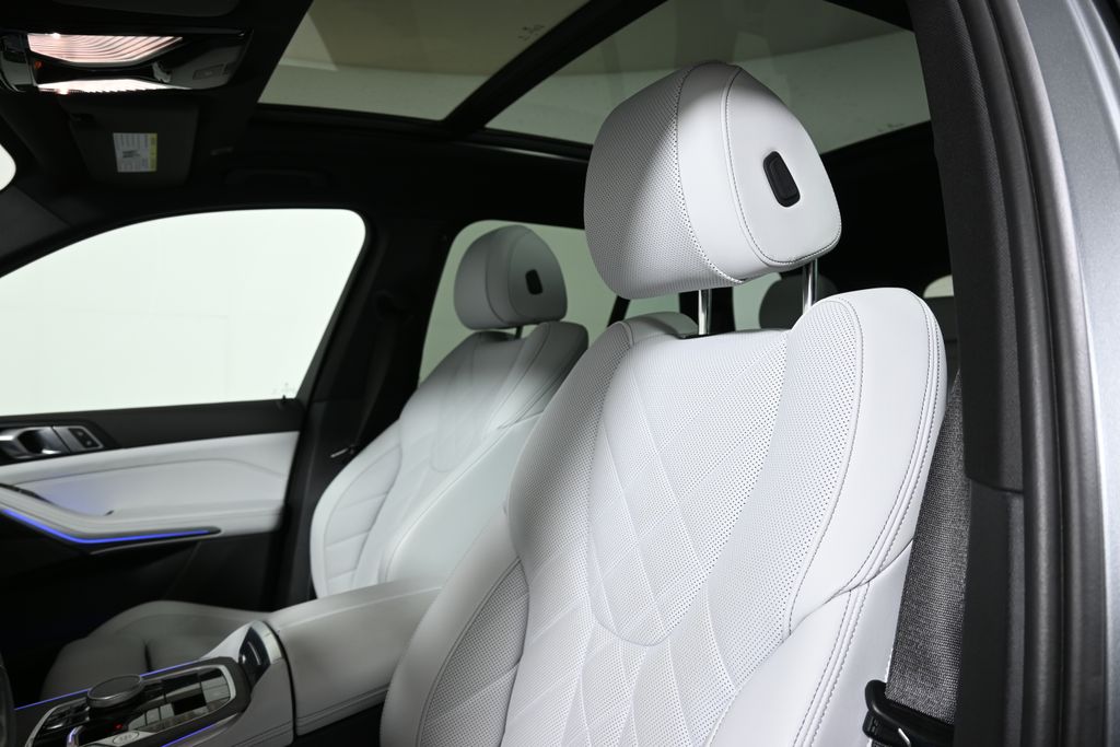 Thumbnail: 2024 BMW X5 - 4