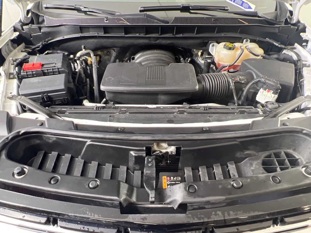 Used 2023 White Chevrolet LT image 38