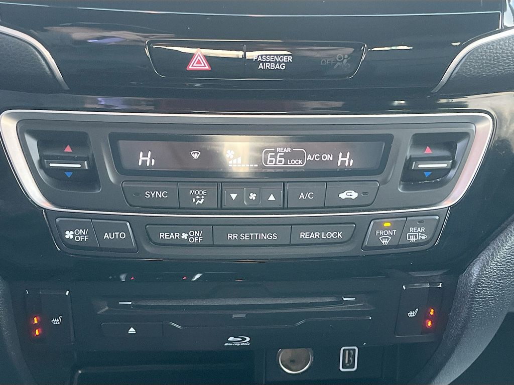 Used 2022 Gray Honda Touring image 16