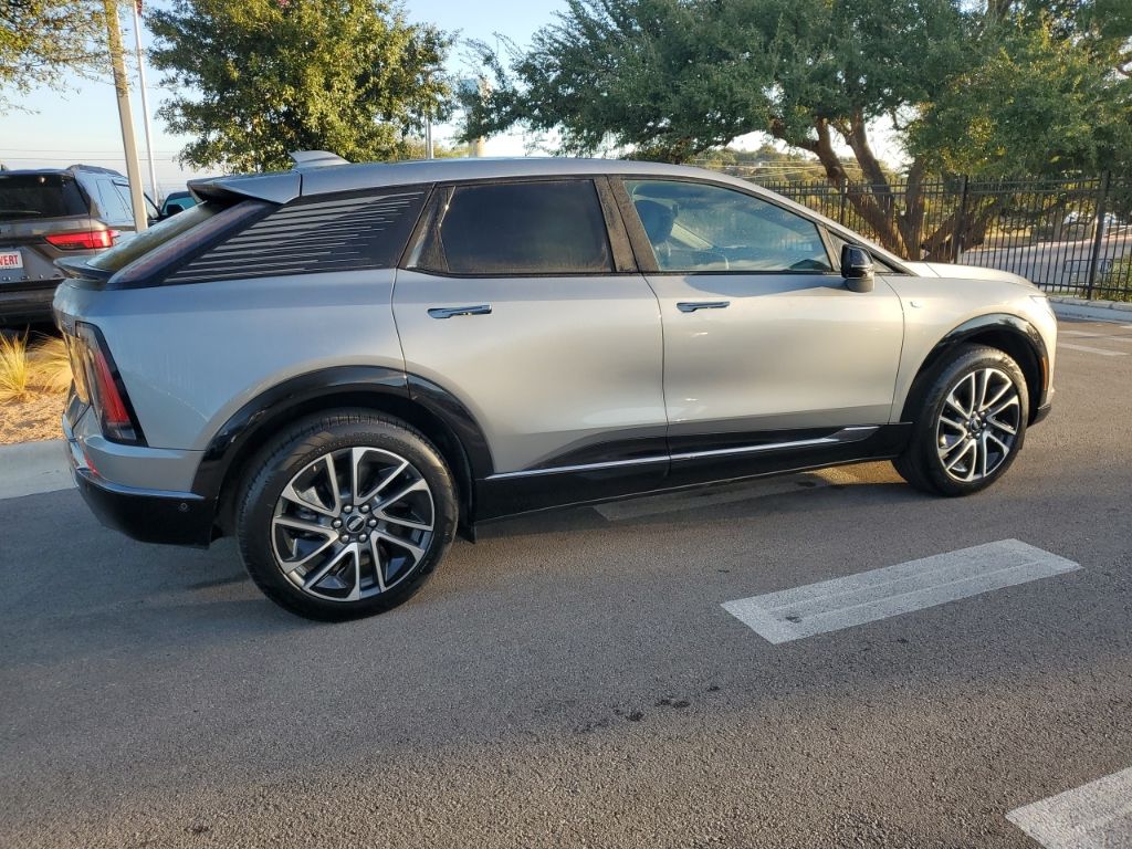 Used Car 2025 Cadillac Optiq  Sport 2 For Sale Under $50,000 In Austin, Texas