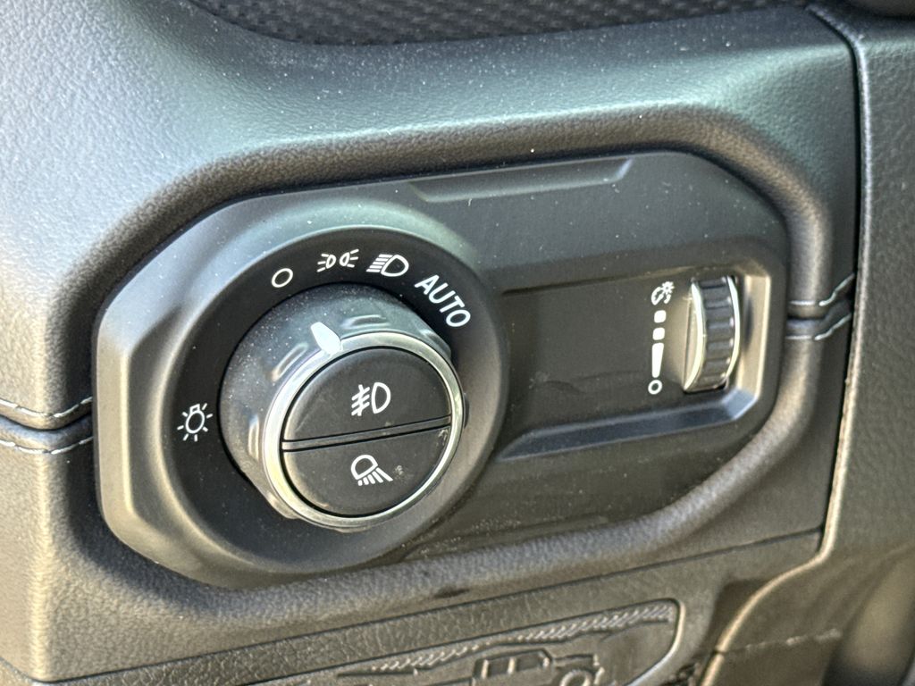 Used 2025 Jeep Gladiator Truck