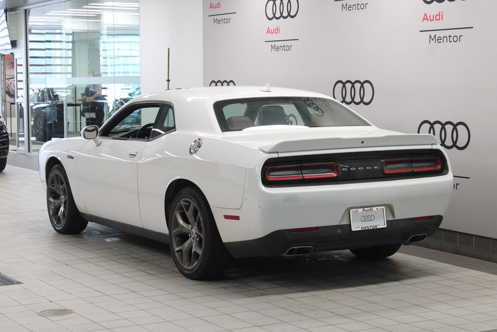 Thumbnail: 2017 Dodge Challenger - 4
