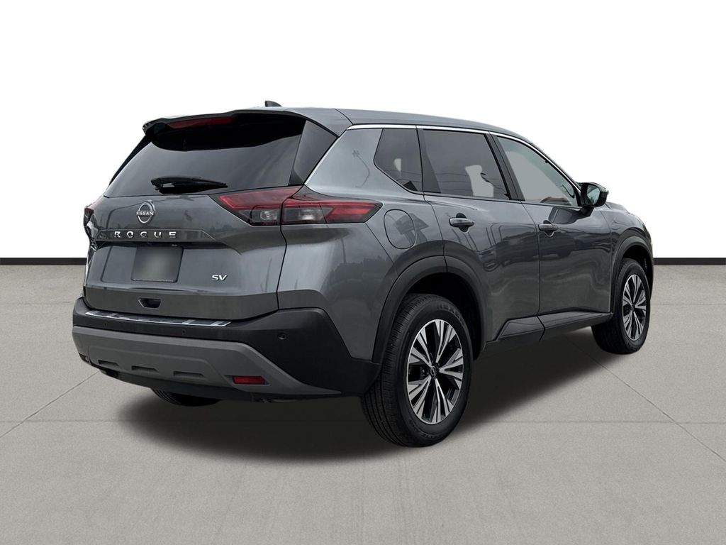 2023 Nissan Rogue SV - 4