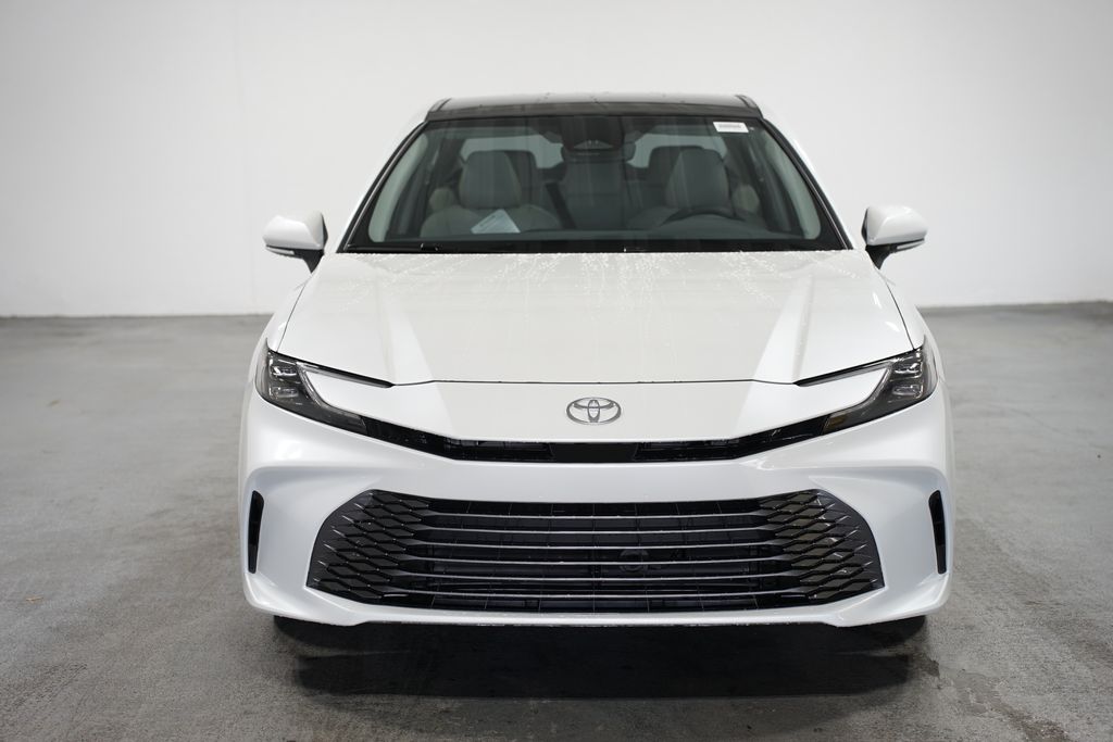 2025 Toyota Camry XLE 2