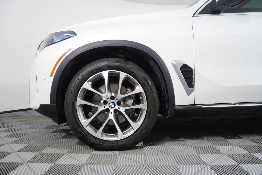 Thumbnail: 2025 BMW X5 - 7